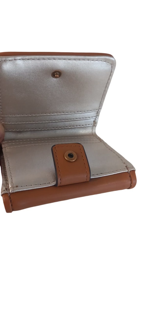 Portafoglio guess marrone – eleganza compatta est 1981 3 30394899