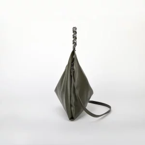 Borsa a spalla grande verde con catena – elegante e capiente 11 M8 H201300 475 02