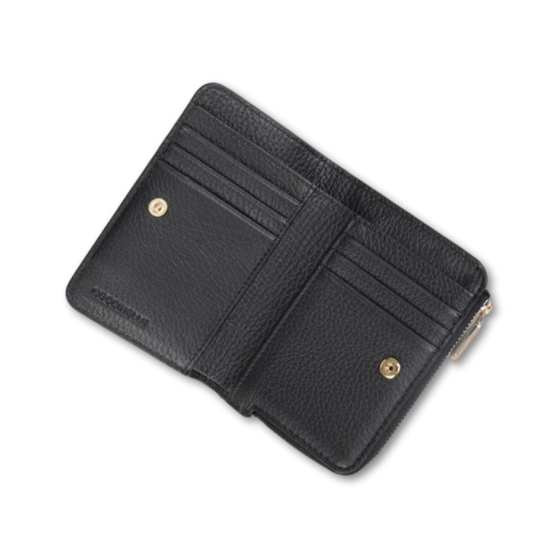 Portafoglio coccinelle metallic soft - eleganza e praticità in pelle metallizzata 3 Portafoglio Coccinelle Metallic Soft - Eleganza e praticità in pelle metallizzata - immagine 3